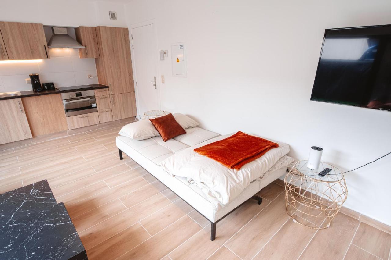 K&Y Suites 3 Brussels Airport 500M! ซาเวนเตม ภายนอก รูปภาพ